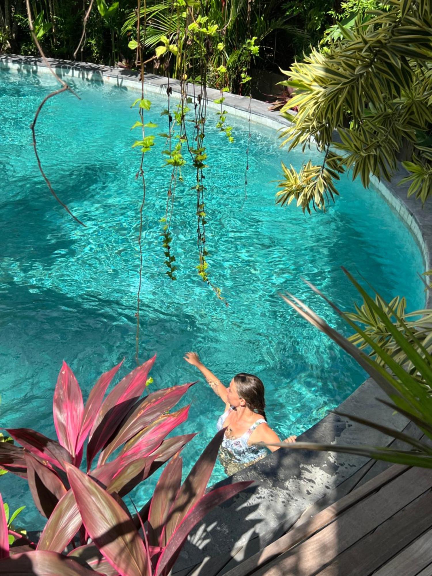 Umakayu Joglo Villa Canggu - Boutique Hotel Exterior photo