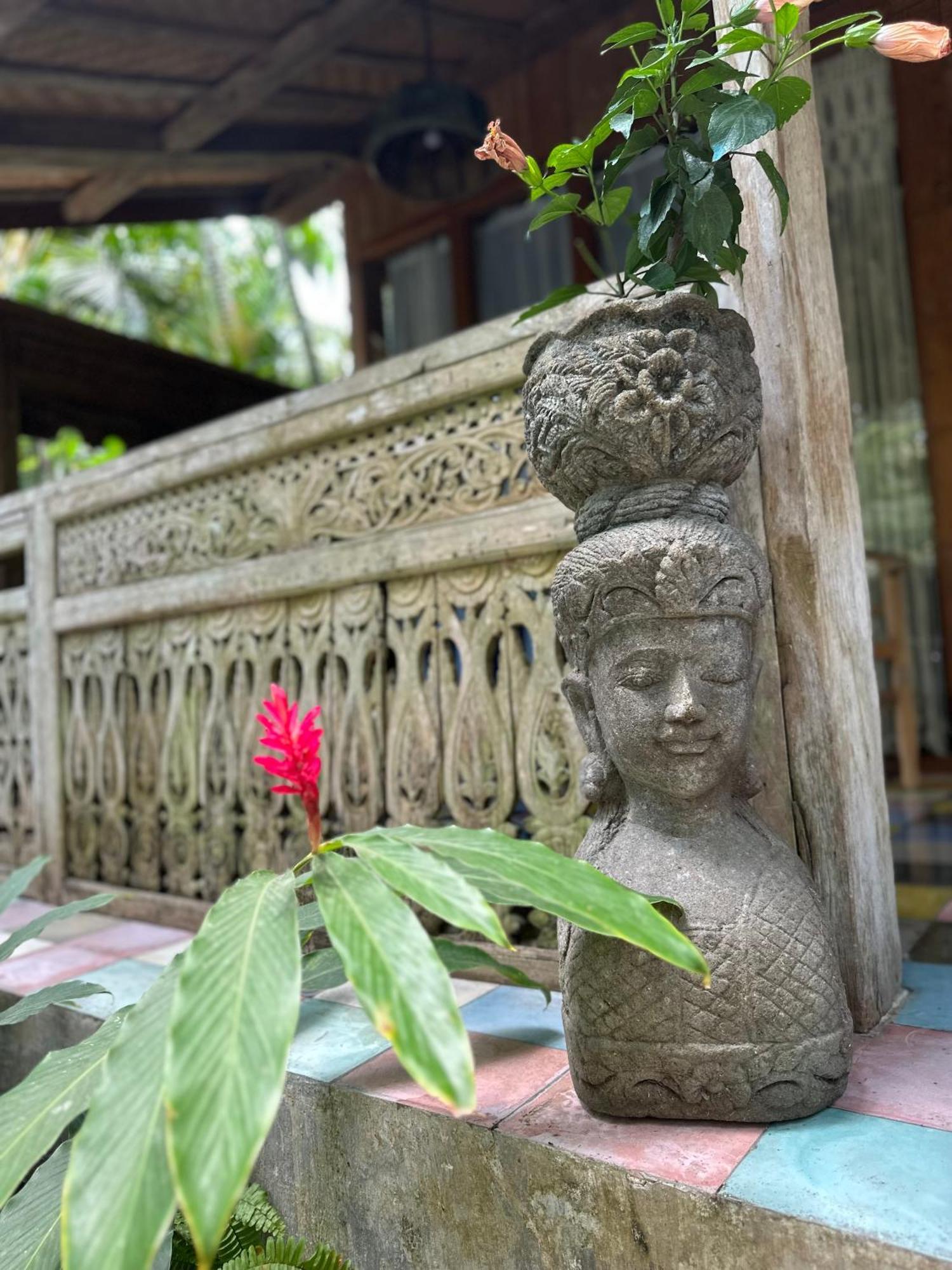 Umakayu Joglo Villa Canggu - Boutique Hotel Exterior photo